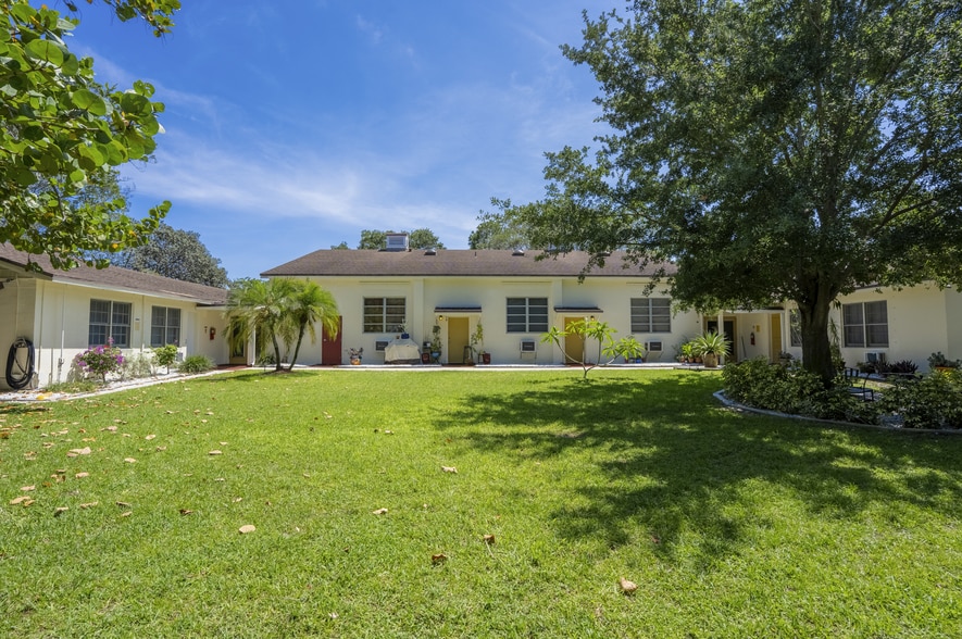More Photos Of 325 NW Spanish River Blvd, Boca Raton Apartments For Sale