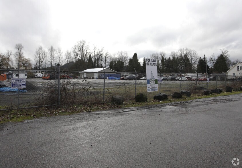 Primary Photo Of 10820 NE Simpson St, Portland Land For Sale