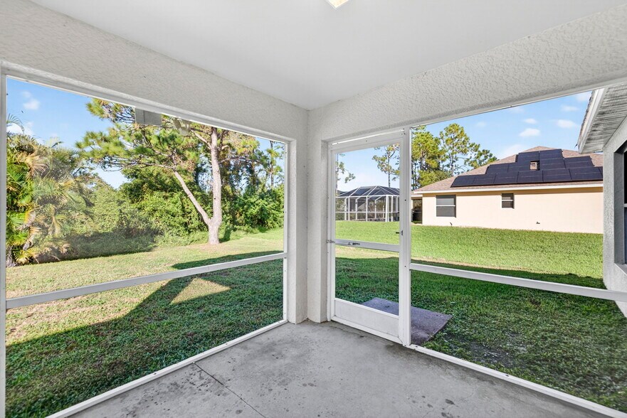 More Photos Of 710 Creuset Ave S, Lehigh Acres Apartments For Sale