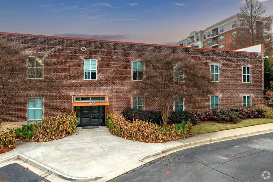 More Photos Of 590 Means St NW, Atlanta Unknown For Lease