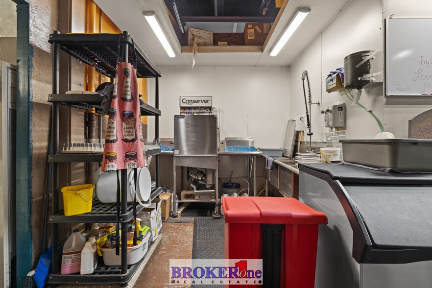 More Photos Of 120 E 3rd St, Lusk Restaurant For Sale