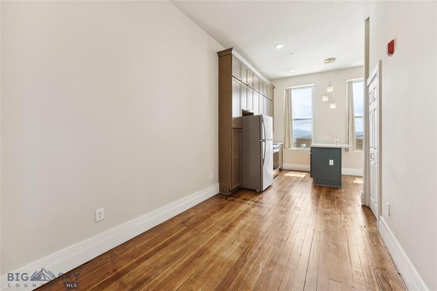 More Photos Of 140 W Park St, Butte Apartments For Sale