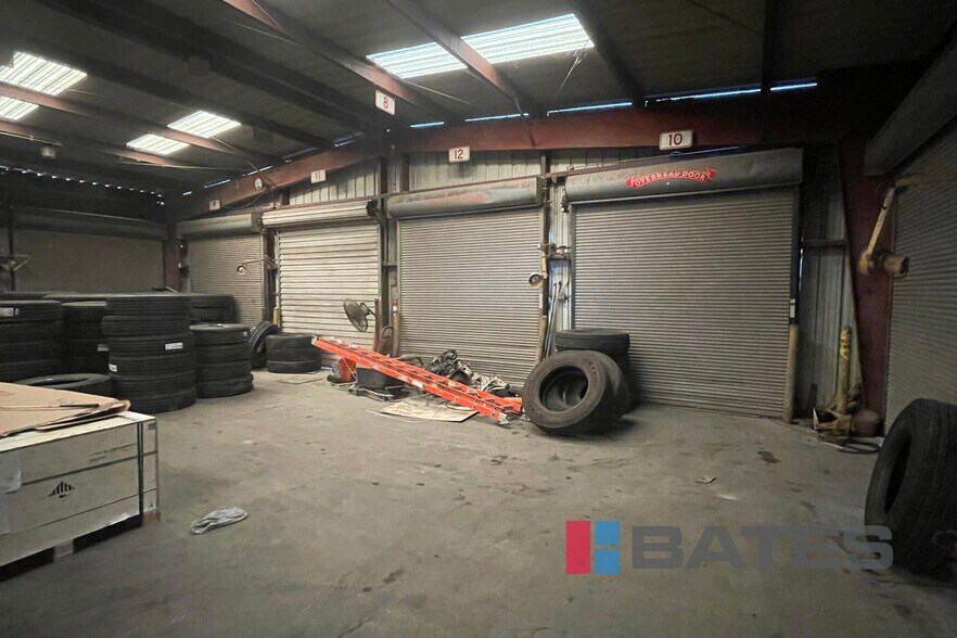 More Photos Of 1801 Commerce St, Garland Distribution For Sale