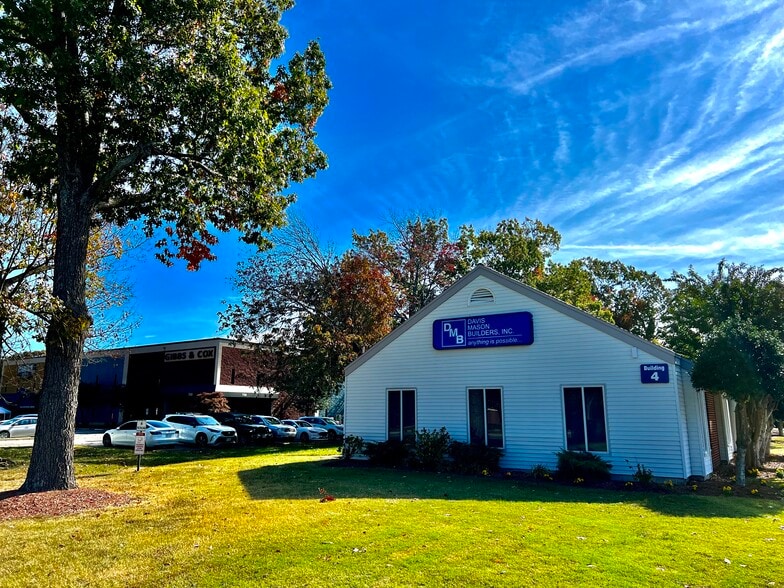 More Photos Of 610 Thimble Shoals Blvd, Newport News Unknown For Lease