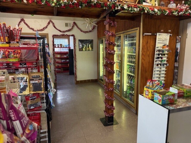 More Photos Of 58581 371, Anza Auto Repair For Sale