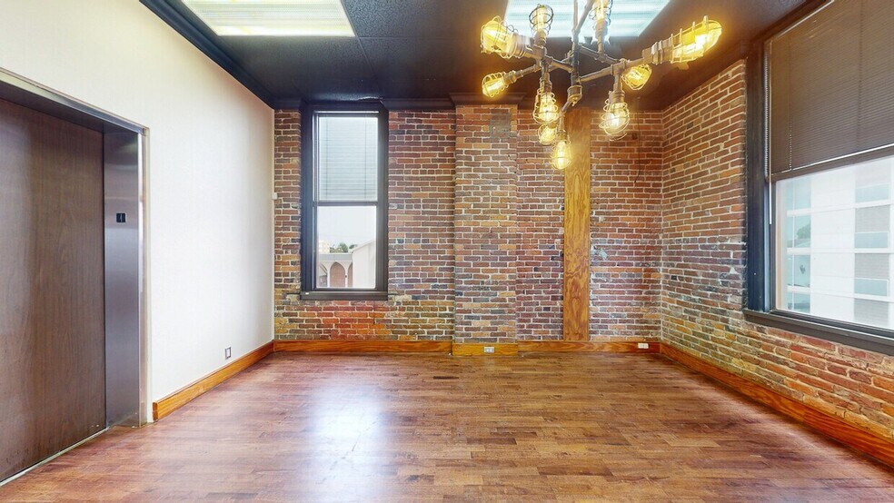 More Photos Of 306 E Tyler St, Tampa Medical For Lease
