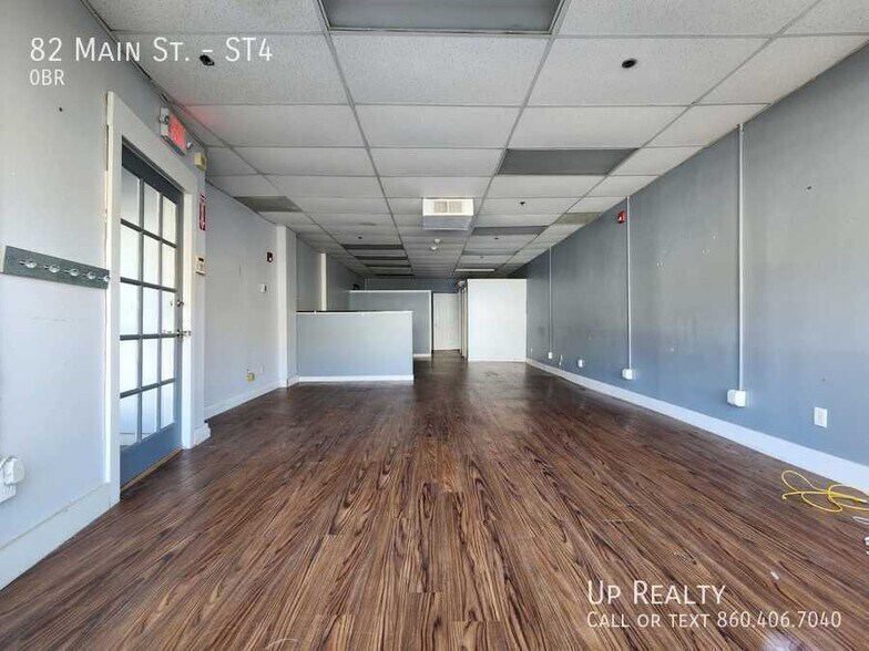 More Photos Of 82 Main St, East Hampton Apartments For Lease