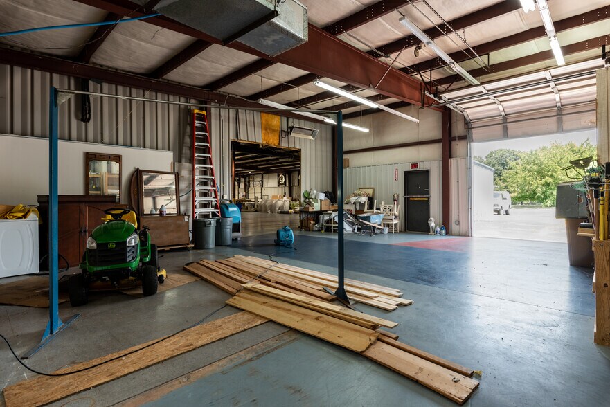 More Photos Of 5211 Union Rd., Gastonia Warehouse For Sale