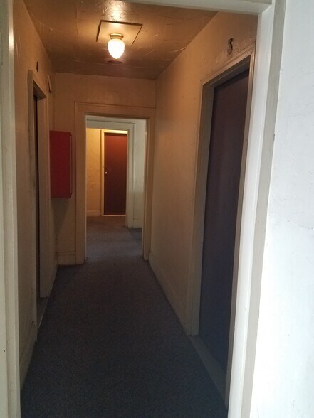 More Photos Of 576 E 152nd St, Cleveland Apartments For Sale
