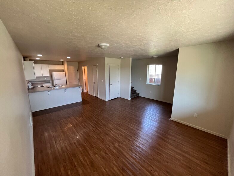 More Photos Of 308-318 W 3rd St, Cheney Apartments For Sale