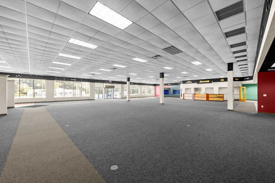 More Photos Of 1699 N Temple Ave, Starke Freestanding For Sale