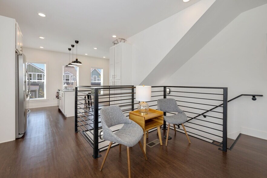 More Photos Of 421-437 SW B St, Bentonville Apartments For Sale