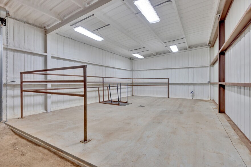 More Photos Of 7405 E County Road 110, Midland Land For Sale