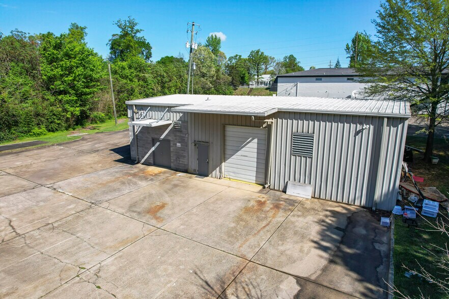 Primary Photo Of 3321 University Blvd E, Tuscaloosa Warehouse For Lease