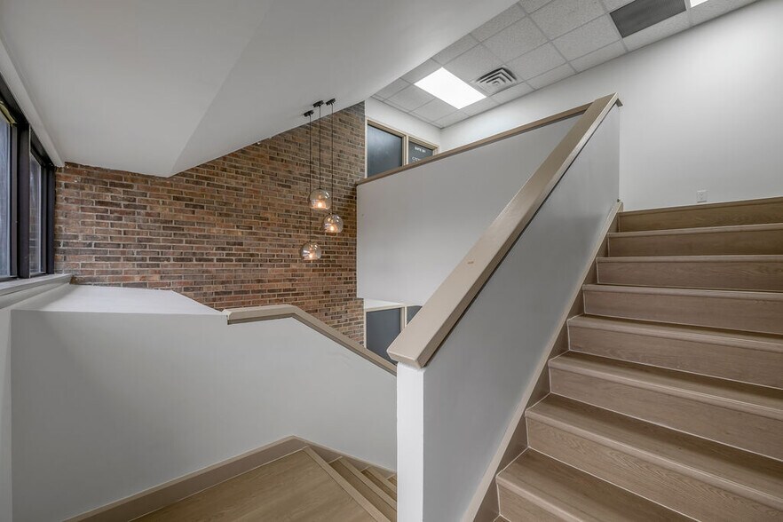 More Photos Of 2425 Regency Rd, Lexington Office For Sale