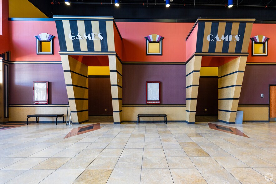 More Photos Of 754 Gravois Bluffs Blvd, Fenton Movie Theatre For Sale