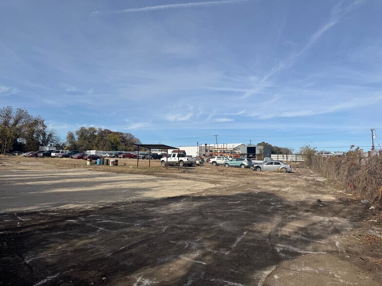 More Photos Of 5020 Mansfield Hwy, Fort Worth Auto Repair For Sale