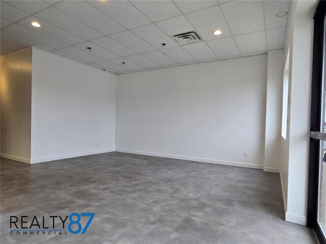 More Photos Of 600 Blairs Ferry Rd NE, Cedar Rapids Office For Lease