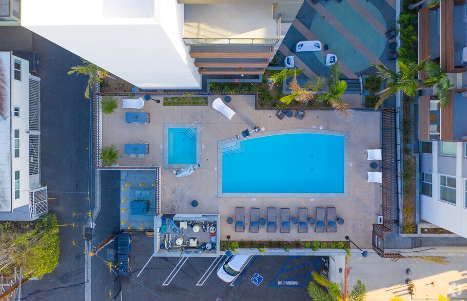 More Photos Of 12035 Wilshire Blvd, Los Angeles Apartments For Sale