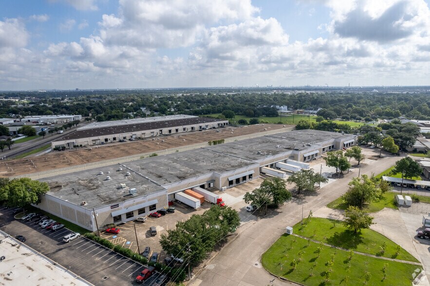 More Photos Of 6303-6323 Brookhill Dr, Houston Warehouse For Lease