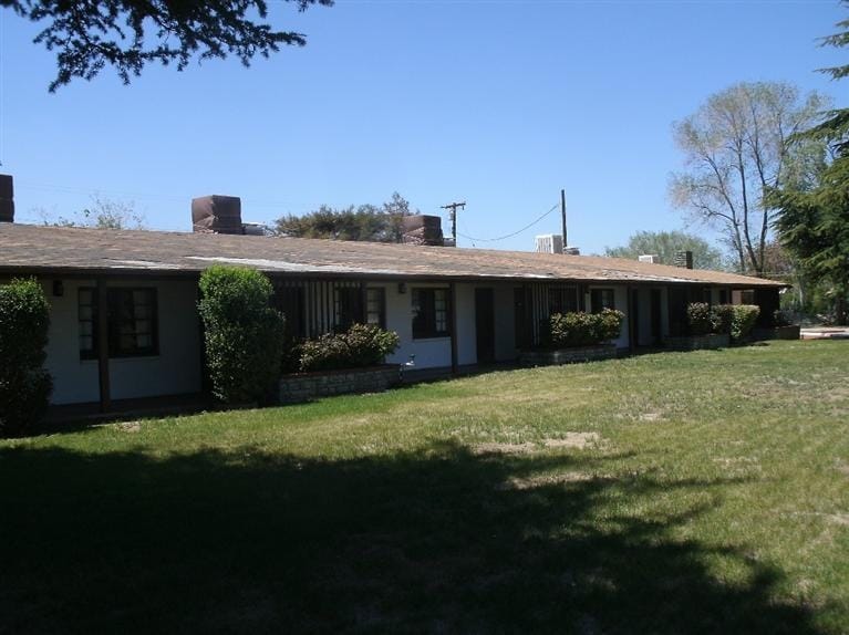 Primary Photo Of 507 S Curry St, Tehachapi Hotel For Sale