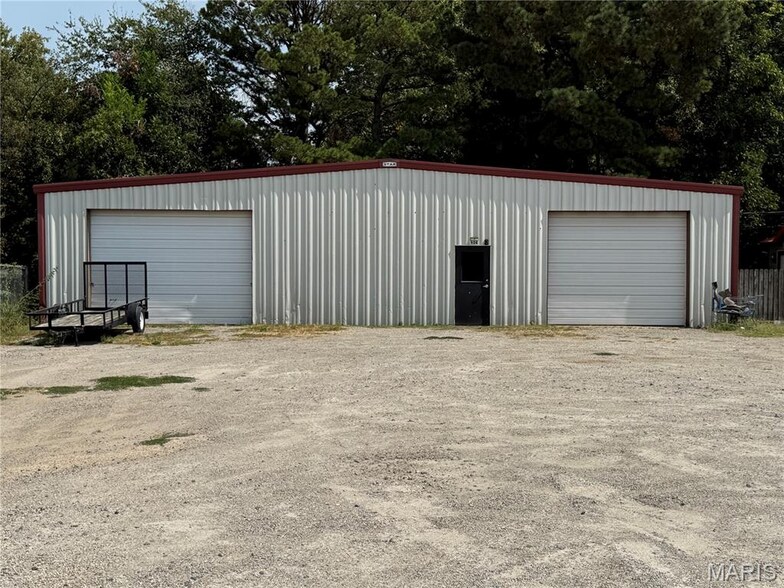 More Photos Of 904 Independence Ave, Kennett Industrial For Sale