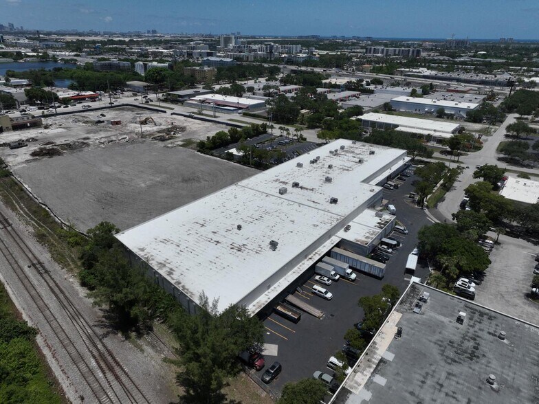 More Photos Of 4200 N 29th Ave, Hollywood Unknown For Lease