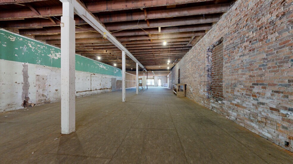 More Photos Of 1211 Broadway, Columbus Restaurant For Lease