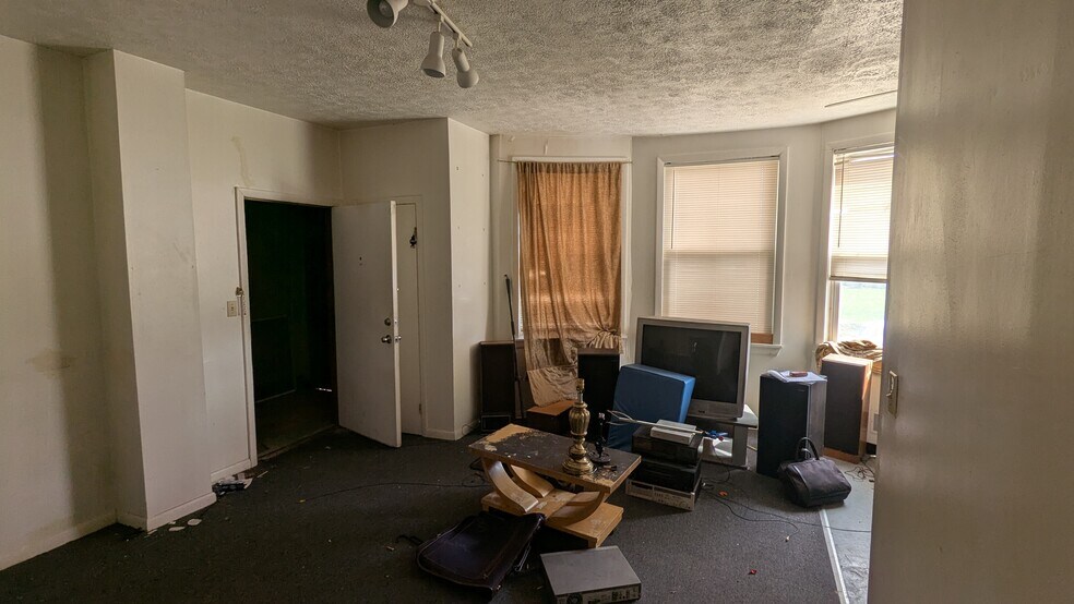 More Photos Of 315 Lowell St, Pittsburgh Apartments For Sale