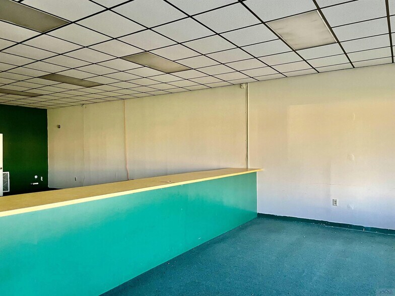 More Photos Of 1500 E Tunnel Blvd, Houma Office For Sale