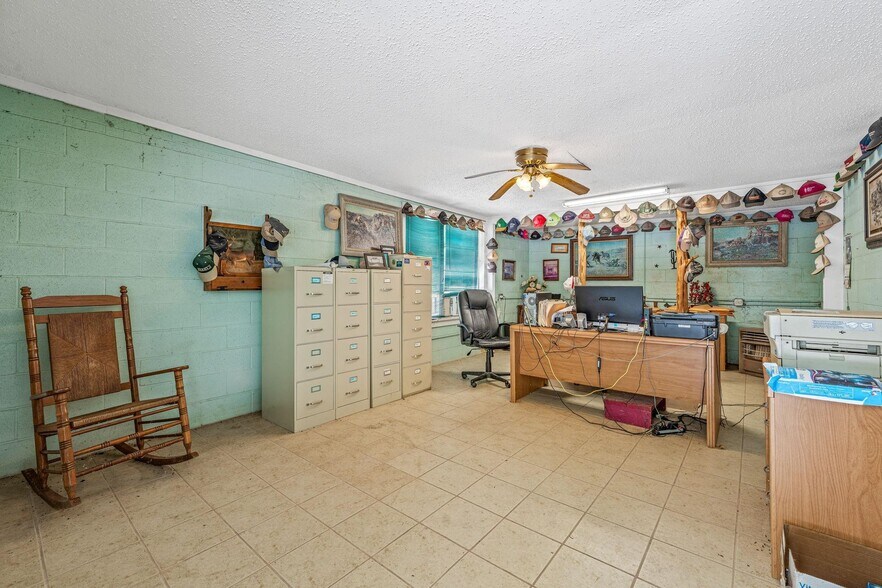 More Photos Of 14330 S Highway 281, Santo Trailer Camper Park For Sale