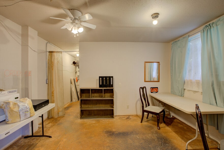 More Photos Of 809 Main Roseburg, Roseburg Lodge Meeting Hall For Sale