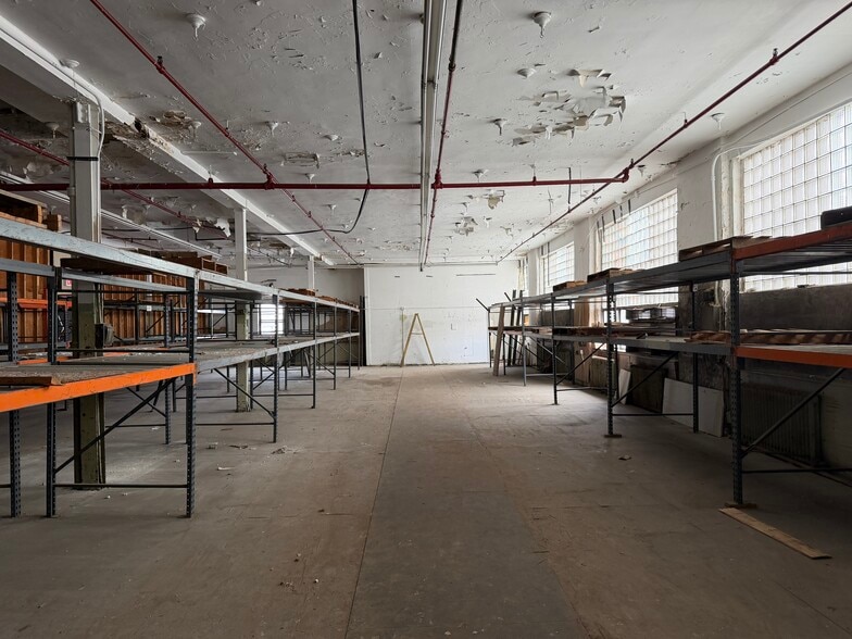 More Photos Of 34-19 10th St, Astoria Manufacturing For Sale