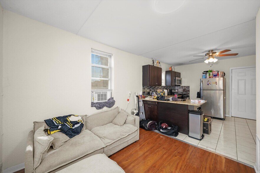 More Photos Of 3501 W Palmer St, Chicago Apartments For Sale