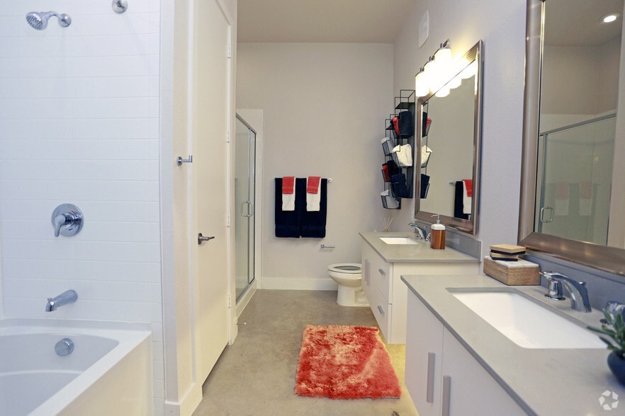 More Photos Of 423 Blue Star, San Antonio Apartments For Lease