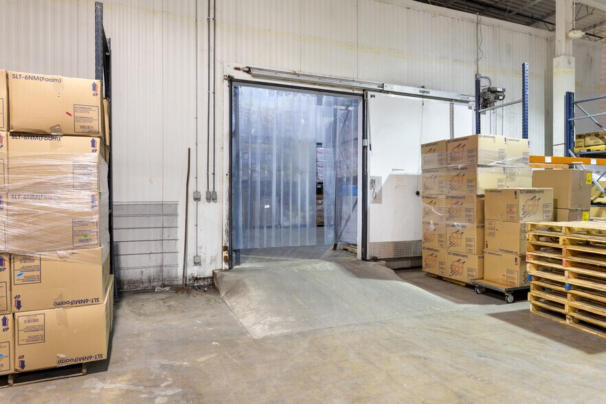 More Photos Of 5305 Midway Rd, Haltom City Distribution For Sale