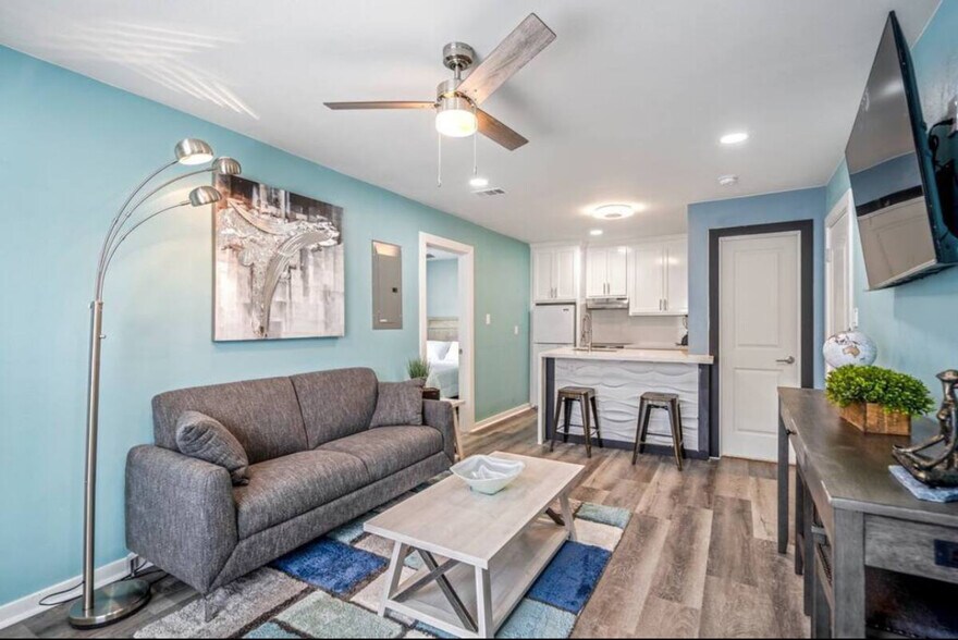 More Photos Of 2620 Arbor St, Houston Apartments For Sale