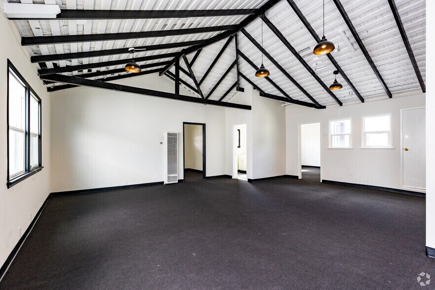 More Photos Of 619 S Prairie Ave, Inglewood Loft Creative Space For Lease