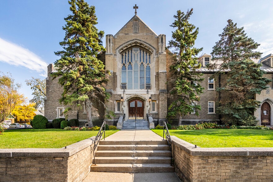 More Photos Of 94 Shoshone st, Buffalo Religious Facility For Sale