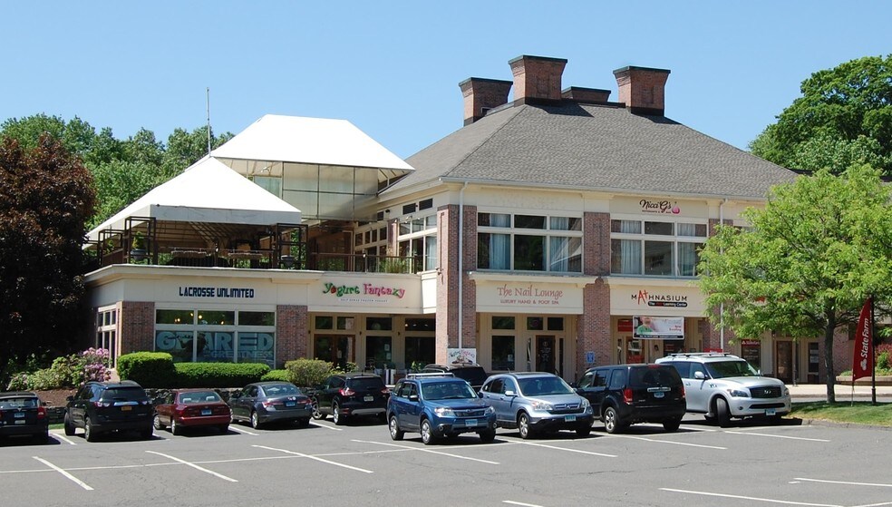 More Photos Of 51 E Main St, Avon Freestanding For Lease