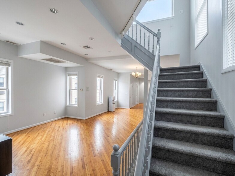 More Photos Of 2554 37th St, Astoria Apartments For Sale