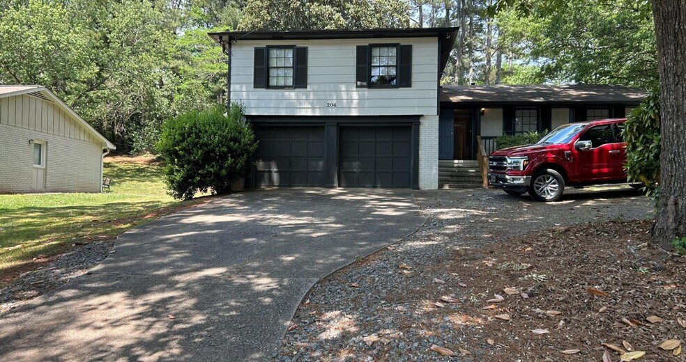 More Photos Of 204 Hawkins Store Rd, Kennesaw Office For Sale