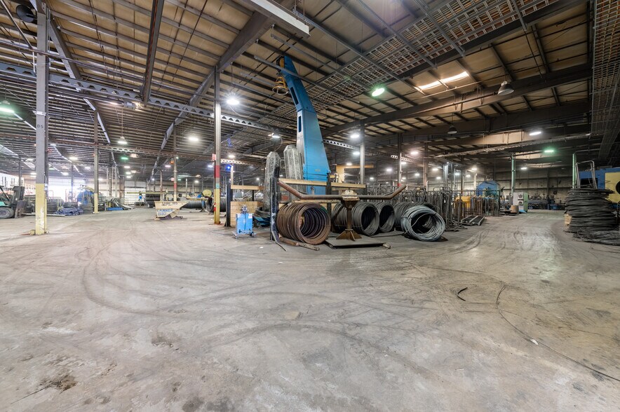 More Photos Of 714 Braddock View Dr, Mount Braddock Warehouse For Lease