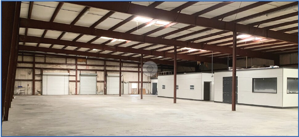 More Photos Of 7755 Ellis Rd, Melbourne Warehouse For Lease