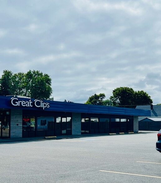 More Photos Of 40-50 Airport Rd, Warwick Unknown For Lease
