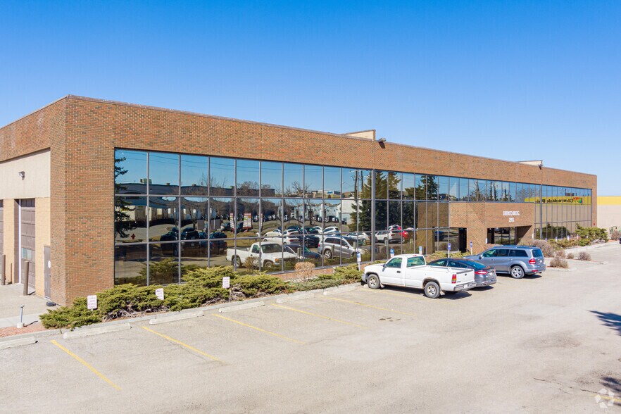 Primary Photo Of 2915 21st St NE, Calgary Warehouse For Lease