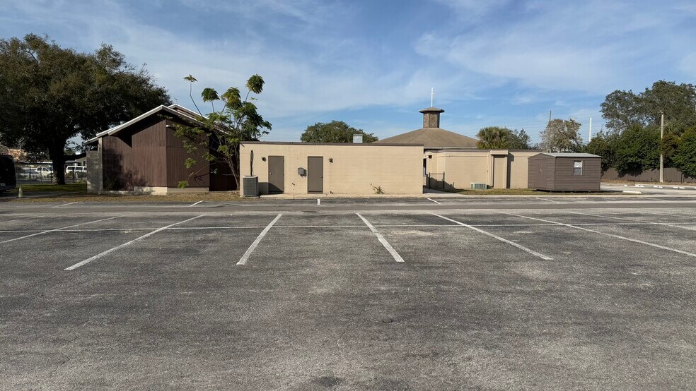 More Photos Of 5000 Silver Star Rd, Orlando Specialty For Sale