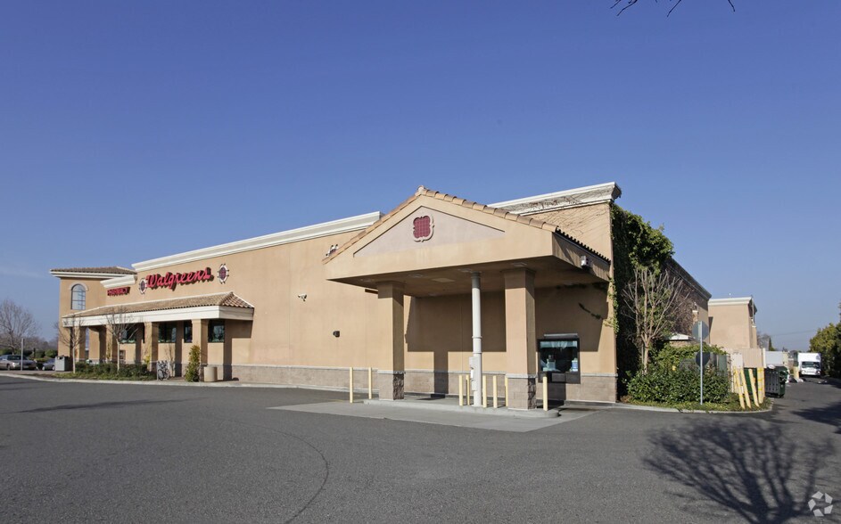 More Photos Of 23882-23958 Hesperian Blvd, Hayward Unknown For Lease