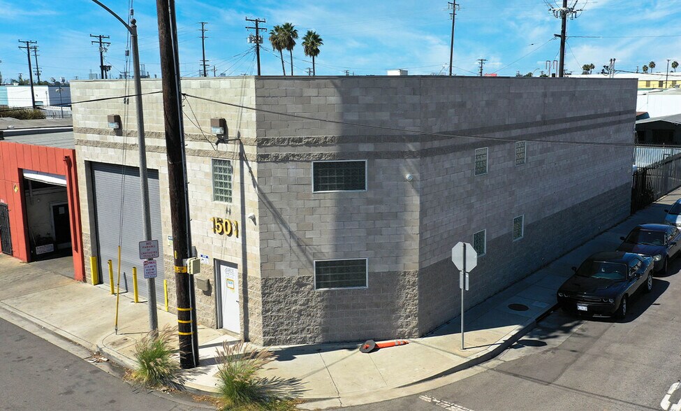 More Photos Of 1501 W 14th St, Long Beach Warehouse For Lease