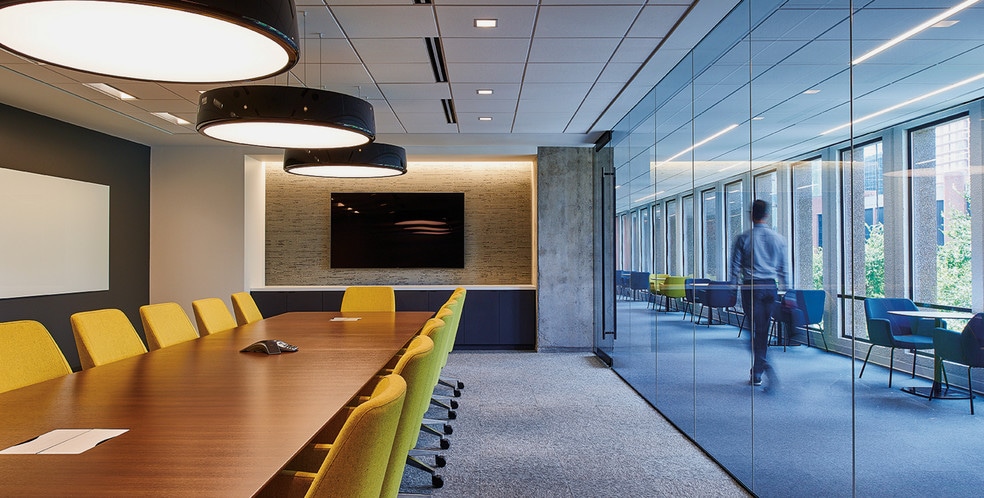 More Photos Of 717 N Harwood St, Dallas Office For Lease